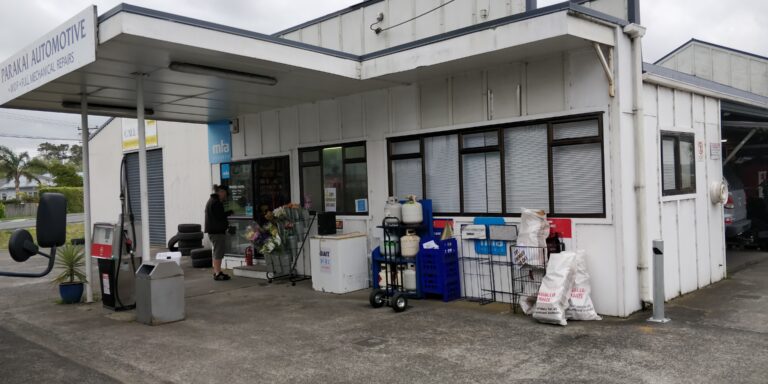 Parakai Automotive workshop photo